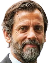 Trainer: Quique Sanchez Flores